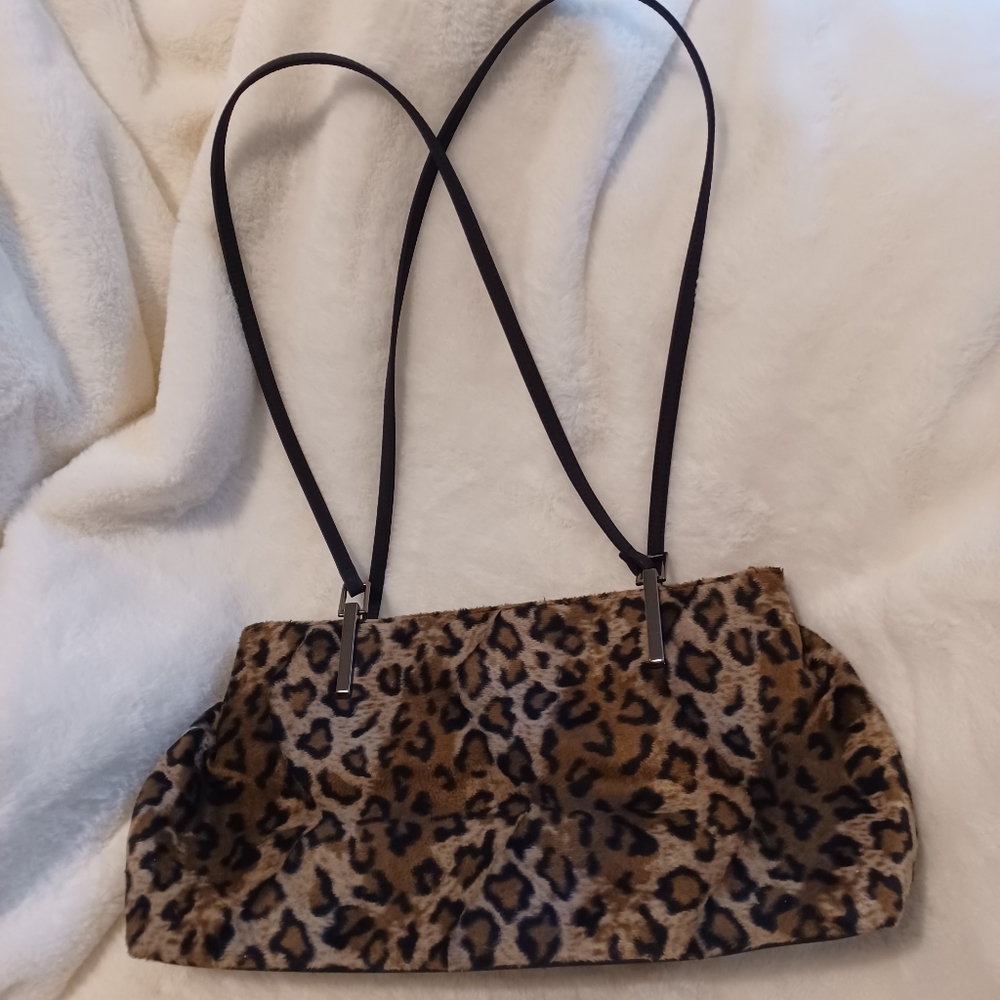 FAUX FUR LEOPARD HANDBAG